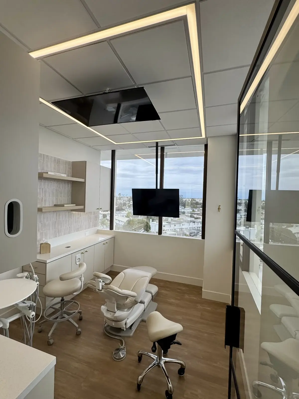 Salle de soins du Cabinet Dentaire Dr Jihane AKESBI – Quartier des Hopitaux, Casablanca